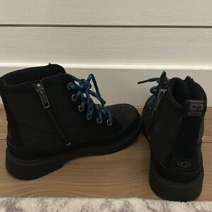 UGG Australia UGG Kid's Robley Waterproof Leather Boot